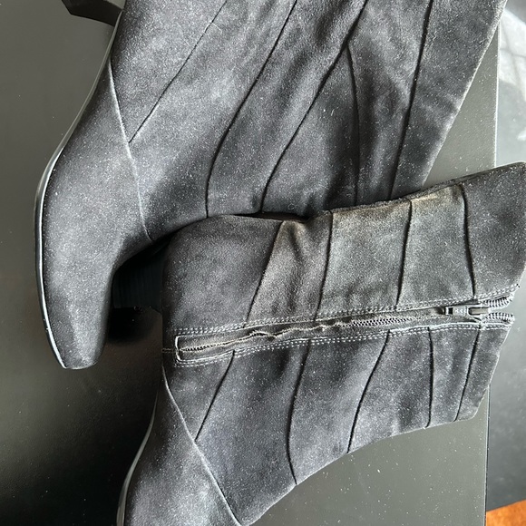 Aravon New Balance Erica Boots Black Suede Casual Mid Calf  Women’s size  9B - Picture 8 of 11